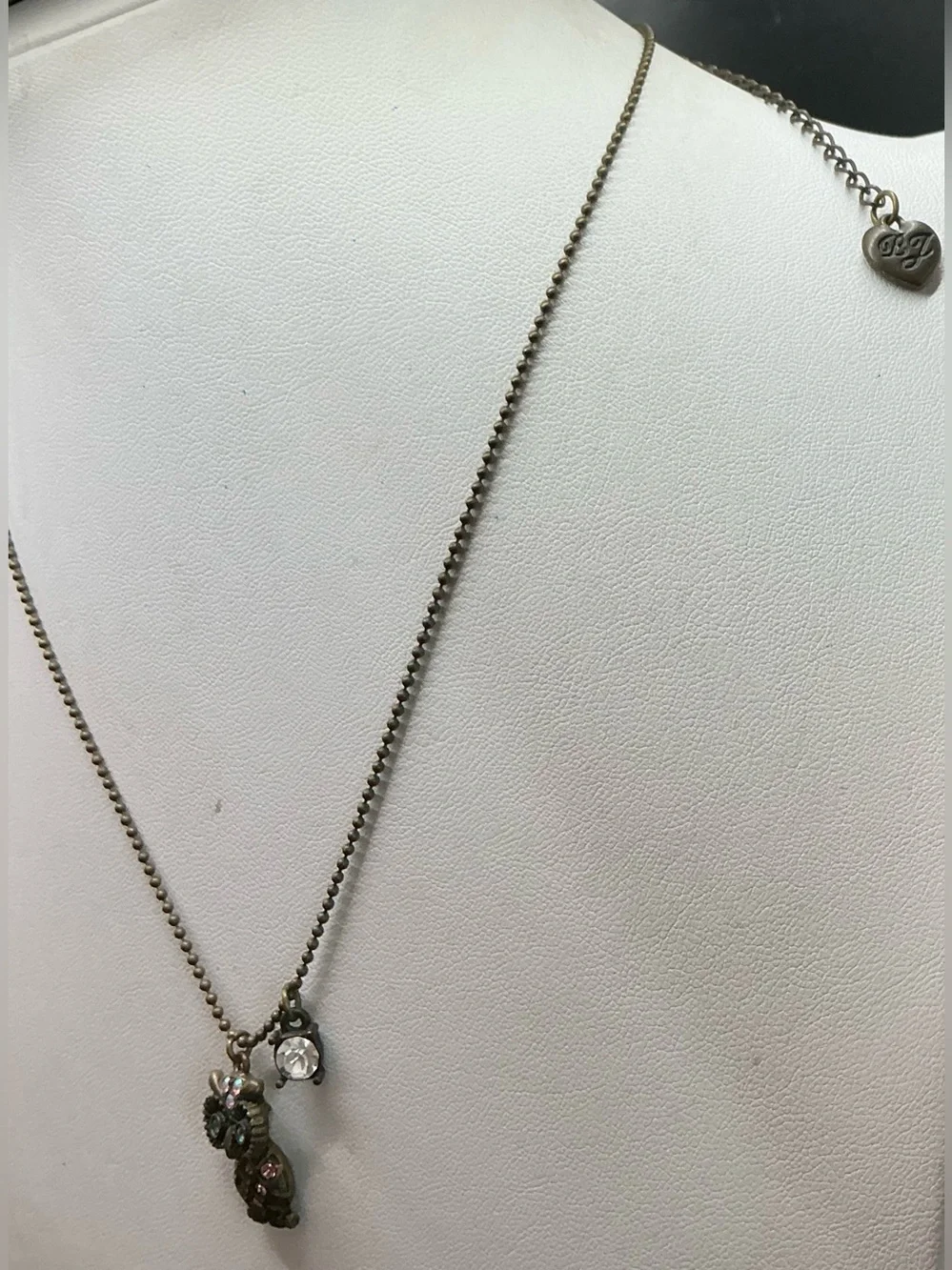 VINTAGE BETSEY JOHNSON DAINTY RHINESTONE OWL PENDANT LIGHT GREY GOLDTONE